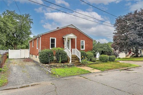 264 Phillips St, Woonsocket, RI, 02895-6649 | Card Image