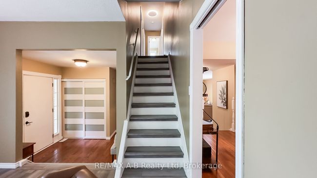 18 Conway Crt, House other with 4 bedrooms, 3 bathrooms and 10 parking in Thamesford ON | Image 7