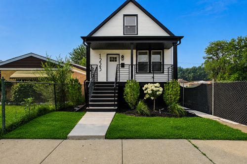 1223 W 112th St, Chicago, IL, 60643-4501 | Card Image