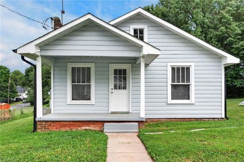 202 W Whitsett St, Graham, NC, 27253-2255 | Card Image