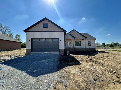 105 Stonegate Drive, Danville, KY, 40422 | Card Image