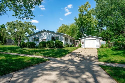 422 Tanglewood Dr, Streamwood, IL, 60107-1245 | Card Image