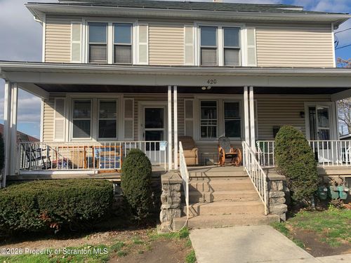 apt-1st-420 Smith St, Dunmore, PA, 18512-2985 | Card Image