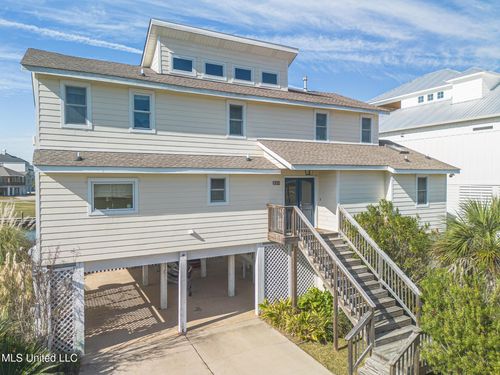 231 Fairway Dr, Pass Christian, MS, 39571-2126 | Card Image