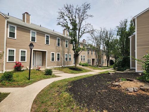 4-129 Lowell St, Peabody, MA, 01960-4280 | Card Image