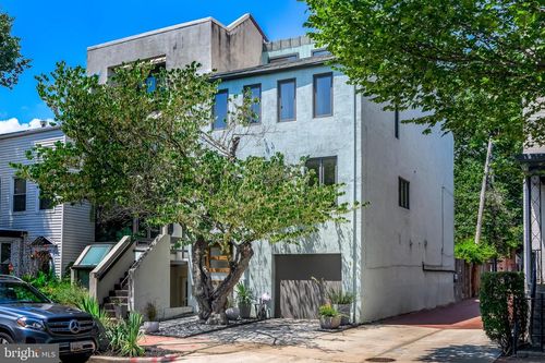 910 Independence Ave Se, WASHINGTON, DC, 20003-3918 | Card Image