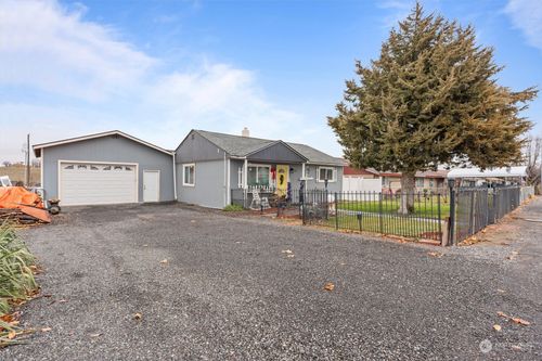 218 Nw Calla Loop, Royal City, WA, 99357 | Card Image