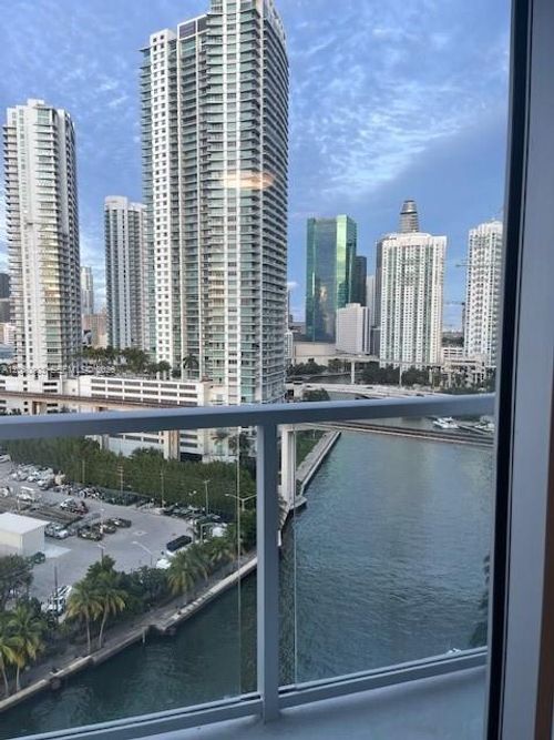 1605-185 Sw 7th St, Miami, FL, 33130-2990 | Card Image