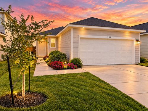 213 Escape Way, Jarrell, TX, 76537-8039 | Card Image