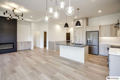 5917 N 157th Ave, Omaha, NE, 68116 | Card Image