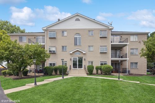 apt-304-1258 Chalet Rd, Naperville, IL, 60563-8977 | Card Image