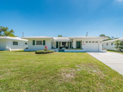 9227 143rd St, SEMINOLE, FL, 33776-1951 | Card Image