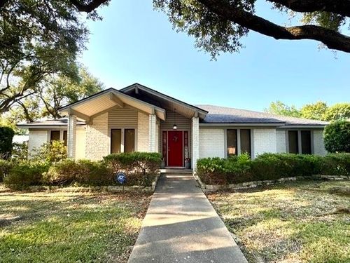 6890 Hialeah Dr, Beaumont, TX, 77706-5447 | Card Image