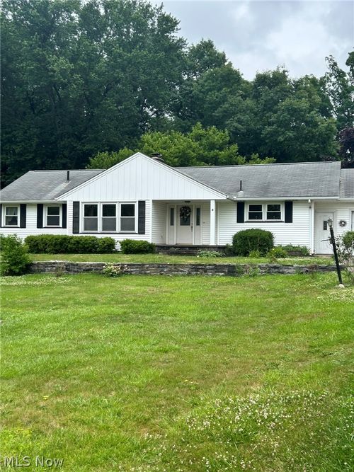 2569 Johnnycake Rd Se, Warren, OH, 44484-3858 | Card Image