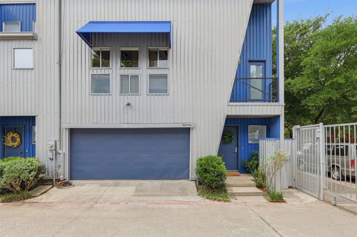 a-4214 Swiss Ave, Dallas, TX, 75204-6676 | Card Image