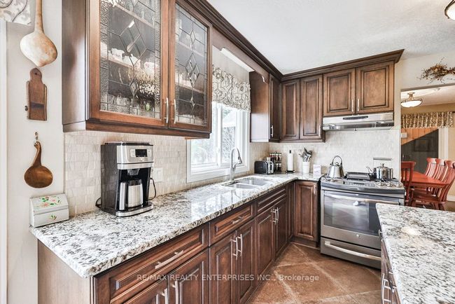 59 Menno St, House other with 4 bedrooms, 2 bathrooms and 6 parking in Breslau ON | Image 12