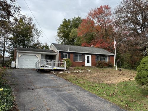 12 Bayberry Hill Rd, Norwich, CT, 06360-1435 | Card Image