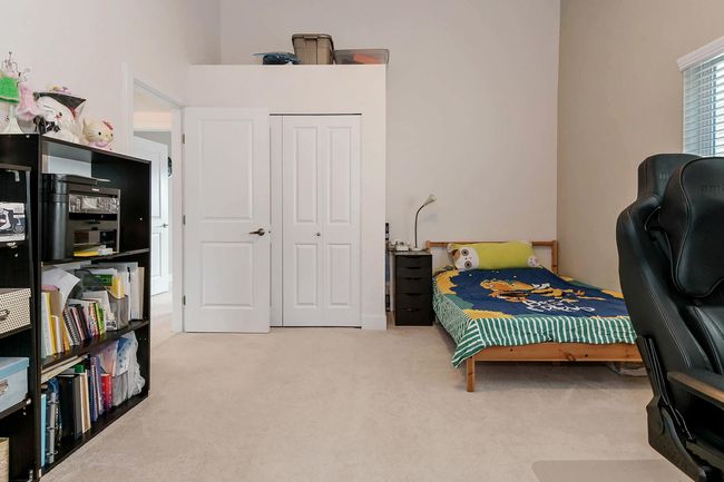 10499 Mceachern St, House other with 4 bedrooms, 4 bathrooms and 4 parking in Maple Ridge BC | Image 19