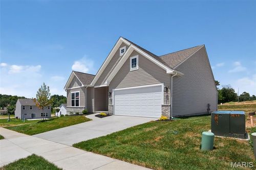 1 Edgewood @ Kreder Farms, St Charles, MO, 63304 | Card Image