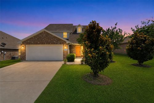 508 Kriston Dr, Azle, TX, 76020-4866 | Card Image