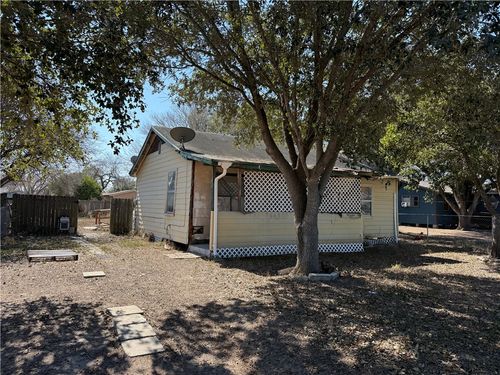 1409 E Santa Gertrudis St, Kingsville, TX, 78363-4804 | Card Image