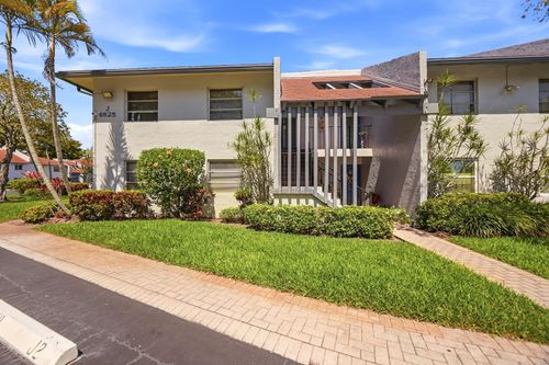 6525 S Oriole Blvd, Delray Beach, FL, 33446-1317 | Card Image