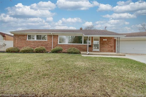 2306 Middlefield Ct, Trenton, MI, 48183-2414 | Card Image