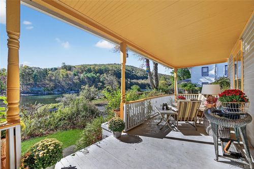 48 River Rd, Highland, NY, 12528-1221 | Card Image