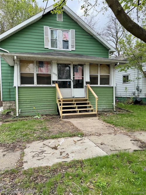 1652 Wisconsin Ave, Flint, MI, 48506-3573 | Card Image
