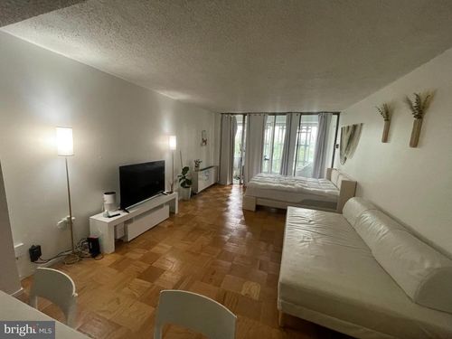 s833-1311 Delaware Ave Sw, WASHINGTON, DC, 20024-3925 | Card Image