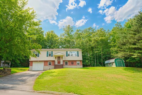 129 Summit St, Baileyville, ME, 04694-3445 | Card Image
