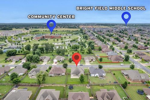 1302 Sw Willow Bend Ave, Bentonville, AR, 72713-7962 | Card Image