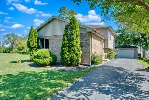 14247 Davis Ct, Blue Island, IL, 60406-3516 | Card Image