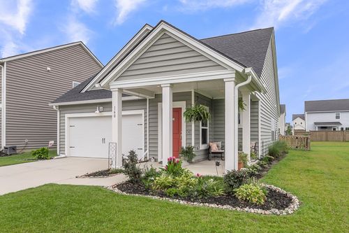 160 Greenbelt Ct, Summerville, SC, 29485-9216 | Card Image