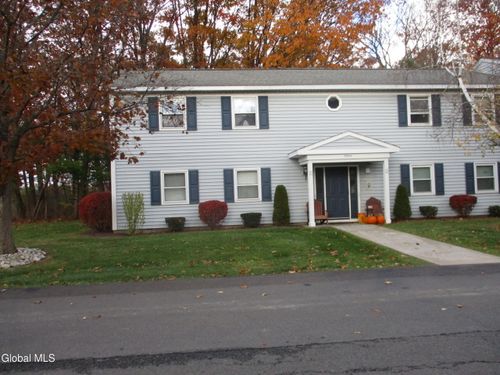 161 Cedarview Ln, Watervliet, NY, 12189-2954 | Card Image
