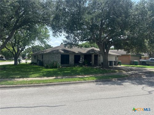 1203 Blyth Rd, Victoria, TX, 77904-3227 | Card Image