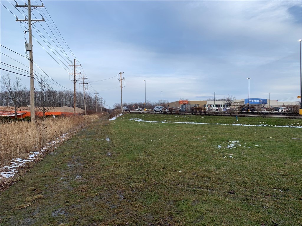 Peach St, Erie, PA 16509