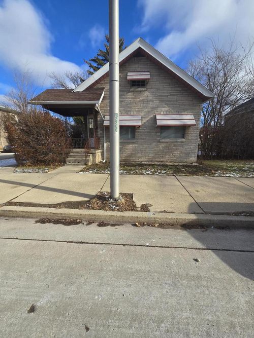 2200 S 84th Street, WEST ALLIS, WI, 53227 | Card Image