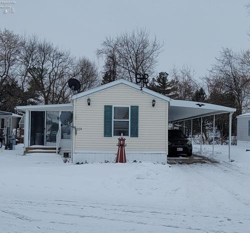 224 Driftwood Dr, Port Clinton, OH, 43452-1408 | Card Image