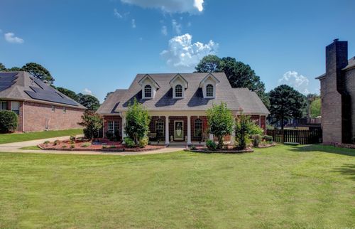 9 Shanna Ln, Maumelle, AR, 72113-6497 | Card Image