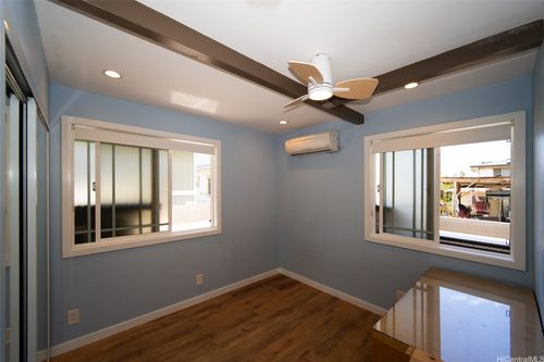 3147 Francis St, Honolulu, HI, 96815-4137 | Card Image