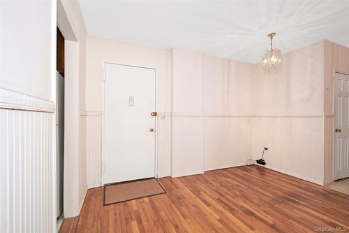 apt-314-360 Westchester Ave, Port Chester, NY, 10573-3837 | Card Image