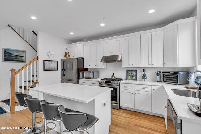 Stainless Steel Appliances | Image 16