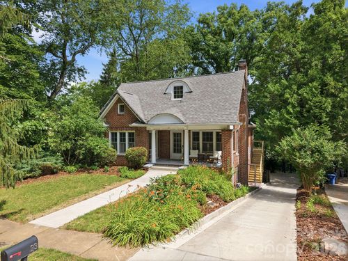 23 Warwick Pl, Asheville, NC, 28804-3527 | Card Image