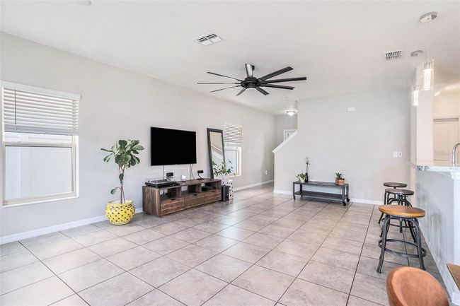 7405 French Marigold Ave, House other with 4 bedrooms, 3 bathrooms and null parking in TAMPA FL | Image 6