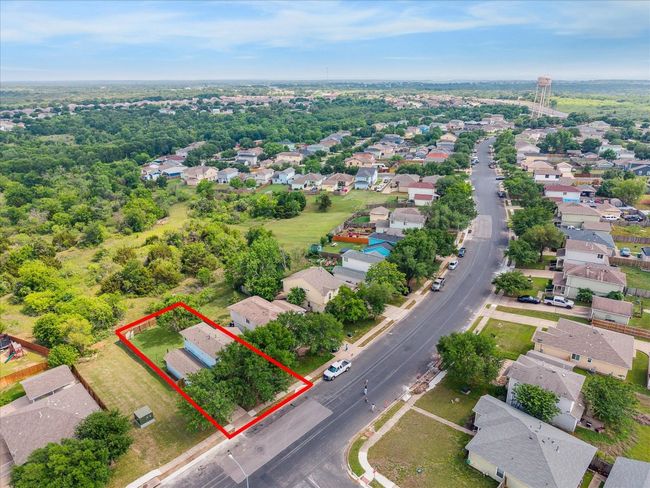 Aerial view with a residential view | Image 29