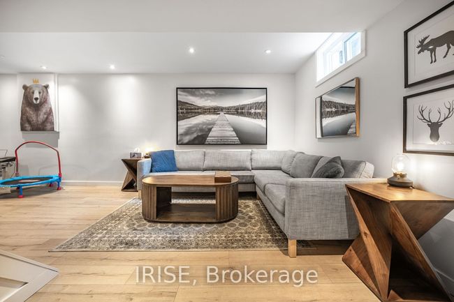 109 Thomas St, House other with 4 bedrooms, 3 bathrooms and 4 parking in Cambridge ON | Image 31