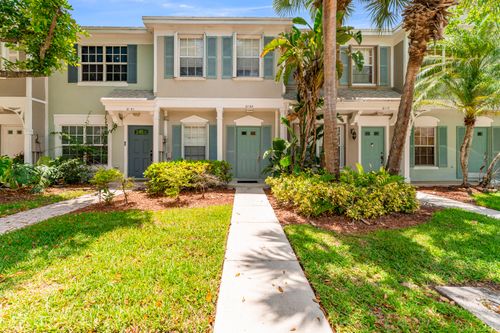 8035 Sanibel Dr, Tamarac, FL, 33321-8876 | Card Image