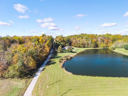 9663 E Berrysville Rd, Hillsboro, OH, 45133-7333 | Card Image