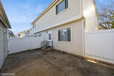 7698 Hampshire Avenue N, Townhouse with 3 bedrooms, 1 bathrooms and null parking in Brooklyn Park MN | Image 3